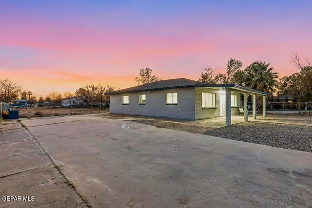 $229,500 | 106 La Cienega Drive, Socorro, TX 79927