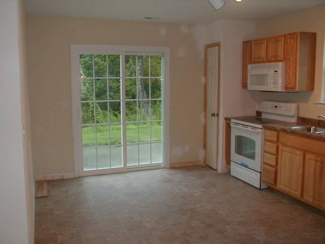 494 Pleasant Green Drive Inman, SC 29349 - Photo 3 of 6 Gallery Image 3