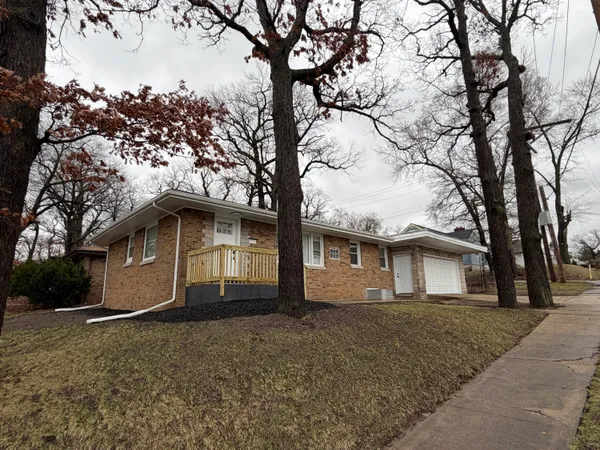 $238,700 | 4501 Richard Gordon Hatcher Boulevard, Gary, IN 46408