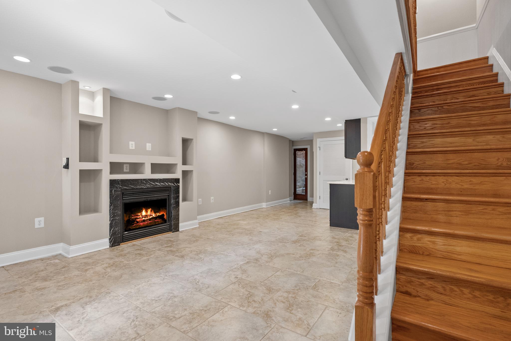 610 Independence Avenue Southeast Washington, DC 20003 - Photo 21 of 26 a view of empty room with a fireplace