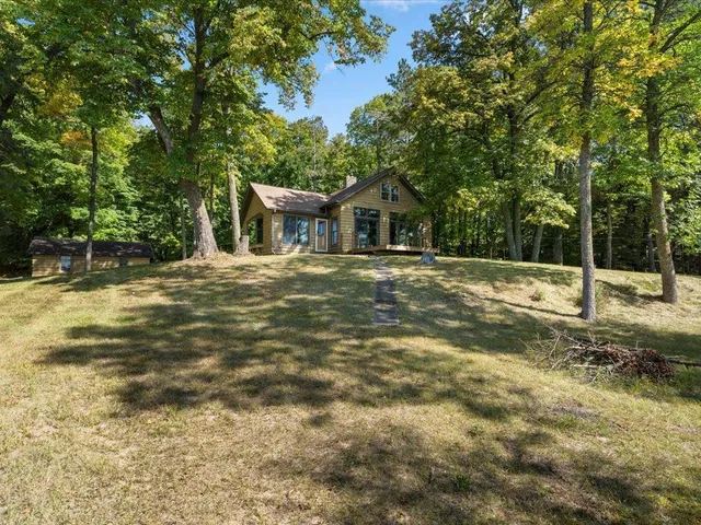 $685,000 | 34351 Sipe Road, Cohasset, MN 55744