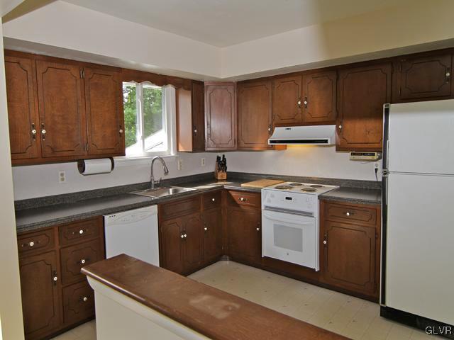 3525 Edinburgh Road Allentown, PA 18104 - Photo 13 of 14 Gallery Image 13
