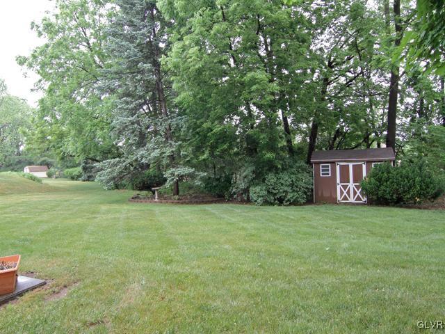 3525 Edinburgh Road Allentown, PA 18104 - Photo 6 of 14 Gallery Image 6