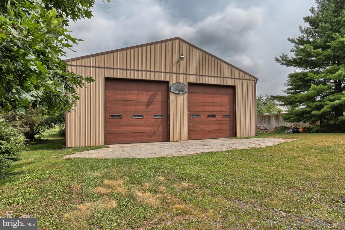 1394 North Strickler Road Manheim, PA 17545 - Photo 27 of 40