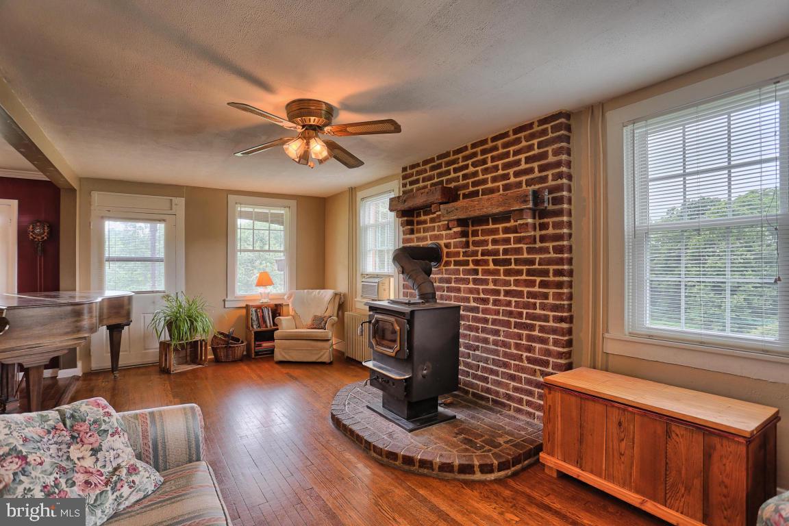 1394 North Strickler Road Manheim, PA 17545 - Photo 6 of 40