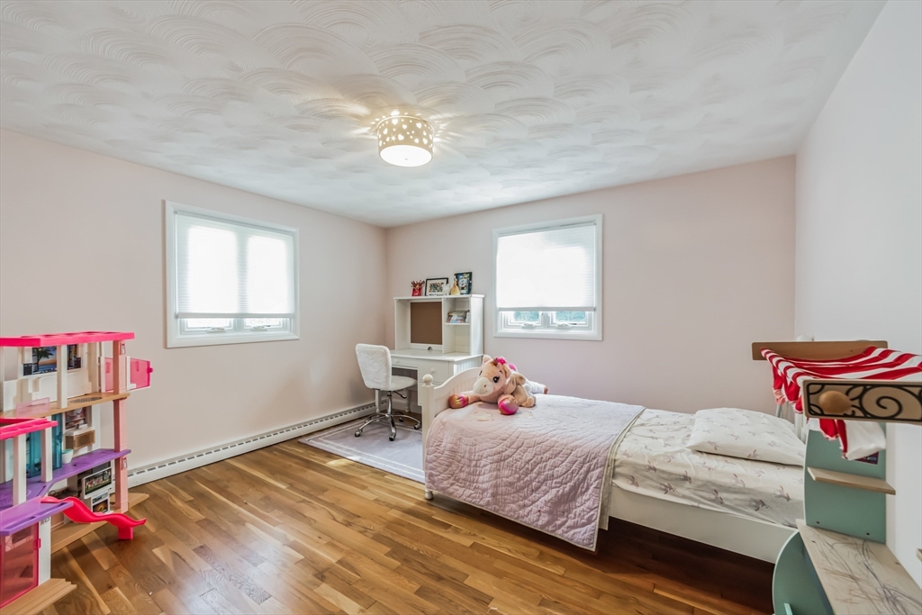 7 Hanford Road Stoneham, MA 02180 - Photo 15 of 28 Gallery Image 15
