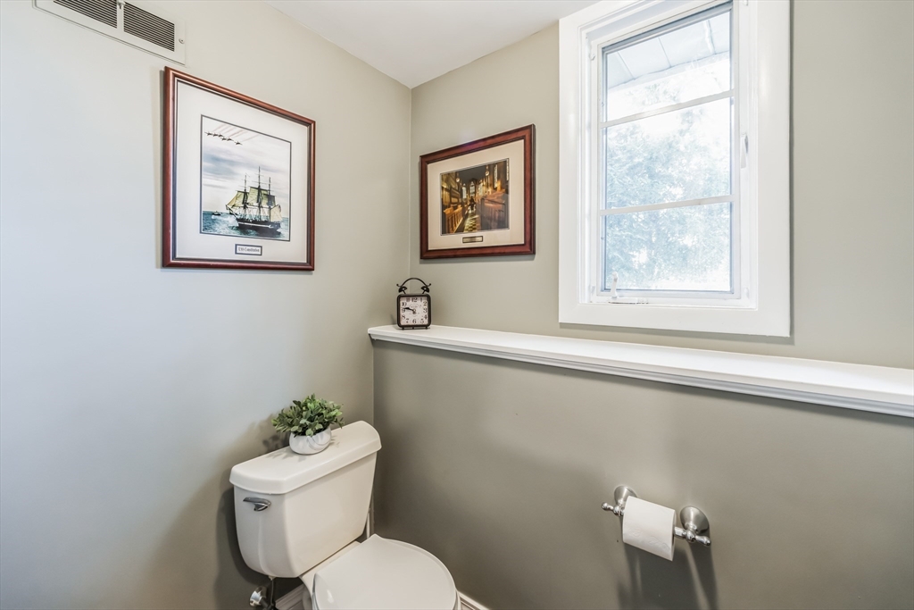 7 Hanford Road Stoneham, MA 02180 - Photo 22 of 28 Gallery Image 22