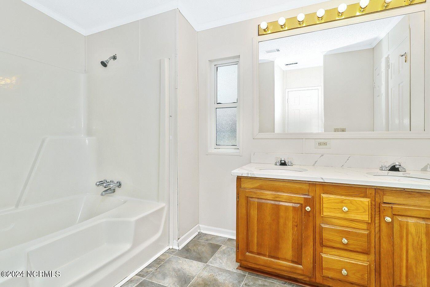 202 Maple Road Currituck, NC 27929 - Photo 17 of 26 Toilet 1 yr old