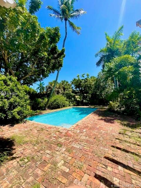 2421 Barcelona Drive Fort Lauderdale, FL 33301 - Photo 6 of 10 Gallery Image 6