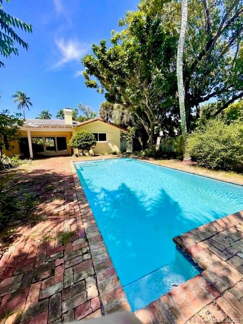 2421 Barcelona Drive Fort Lauderdale, FL 33301 - Photo 7 of 10 Gallery Image 7
