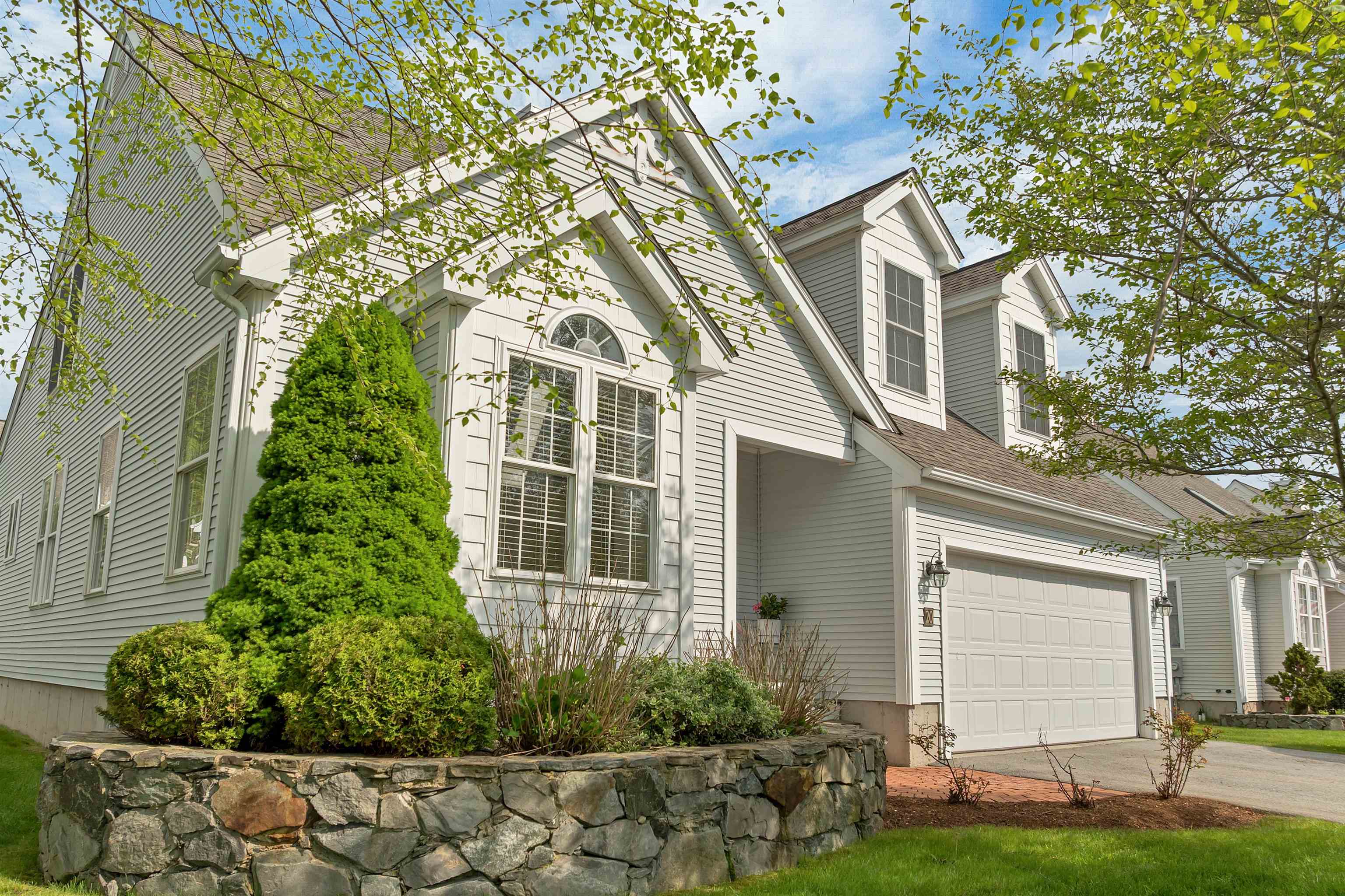 20 Hampton Meadows Hampton, NH 03842 - Photo 2 of 40