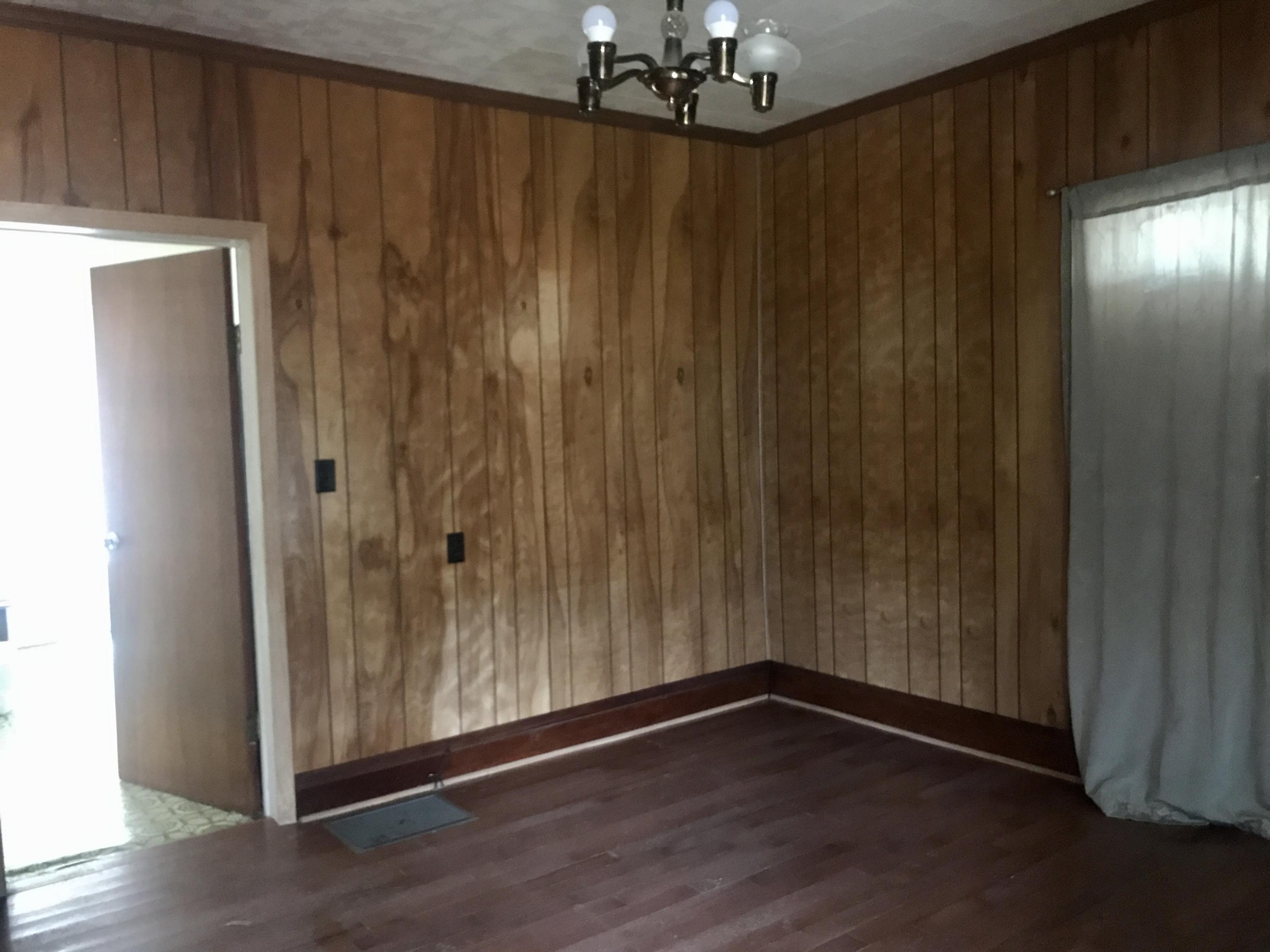 5660 Coeburn Road Coeburn, VA 24230 - Photo 5 of 12 IMG_6917