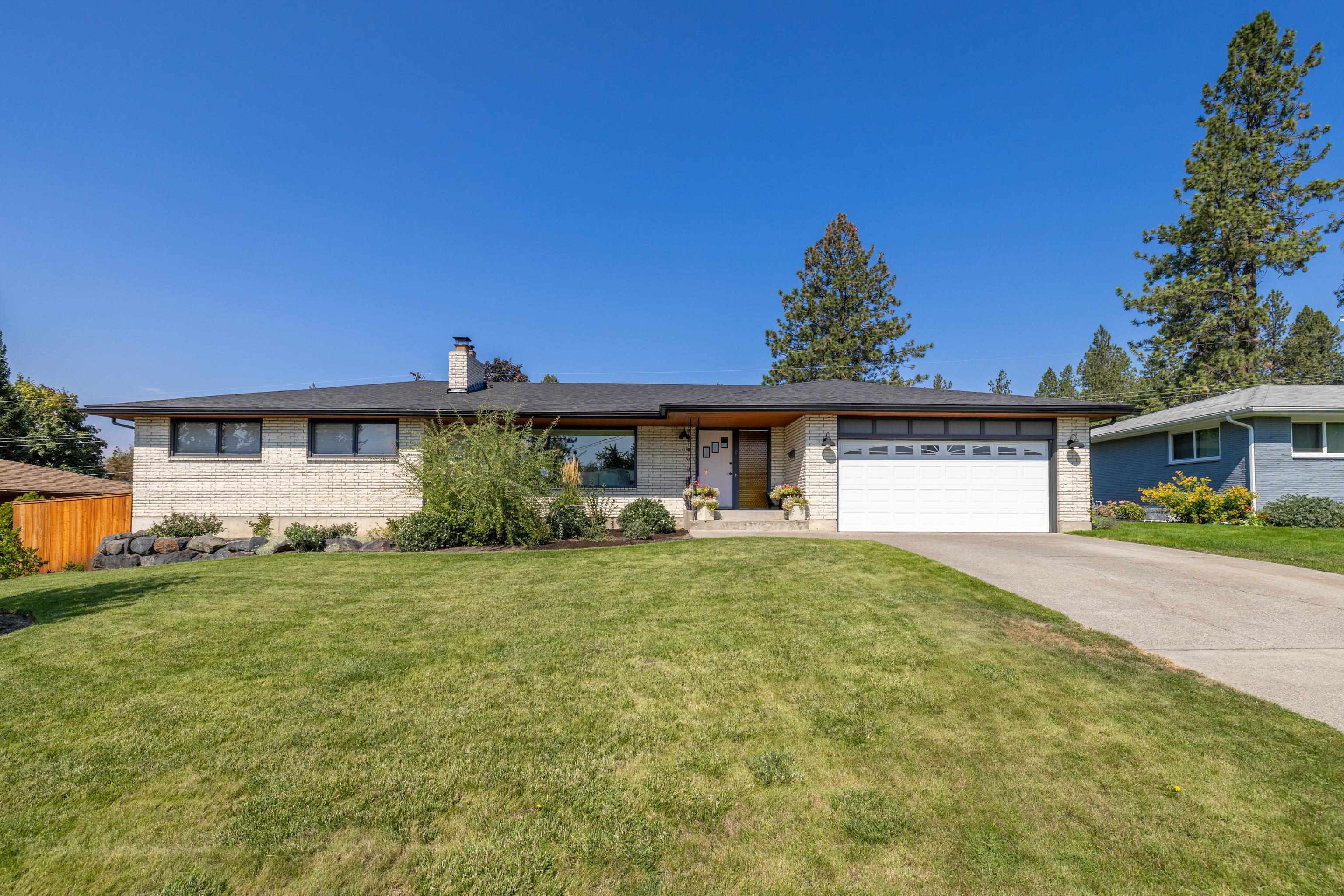 4318 West Janice Avenue Spokane, WA 99208 - Photo 2 of 32