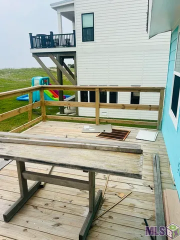 $299,900 | 3544 Highway 1, Grand Isle, LA 70358