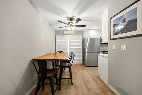 $900,000 | 2452 Chelsea Place, Unit M, Santa Monica, CA 90404
