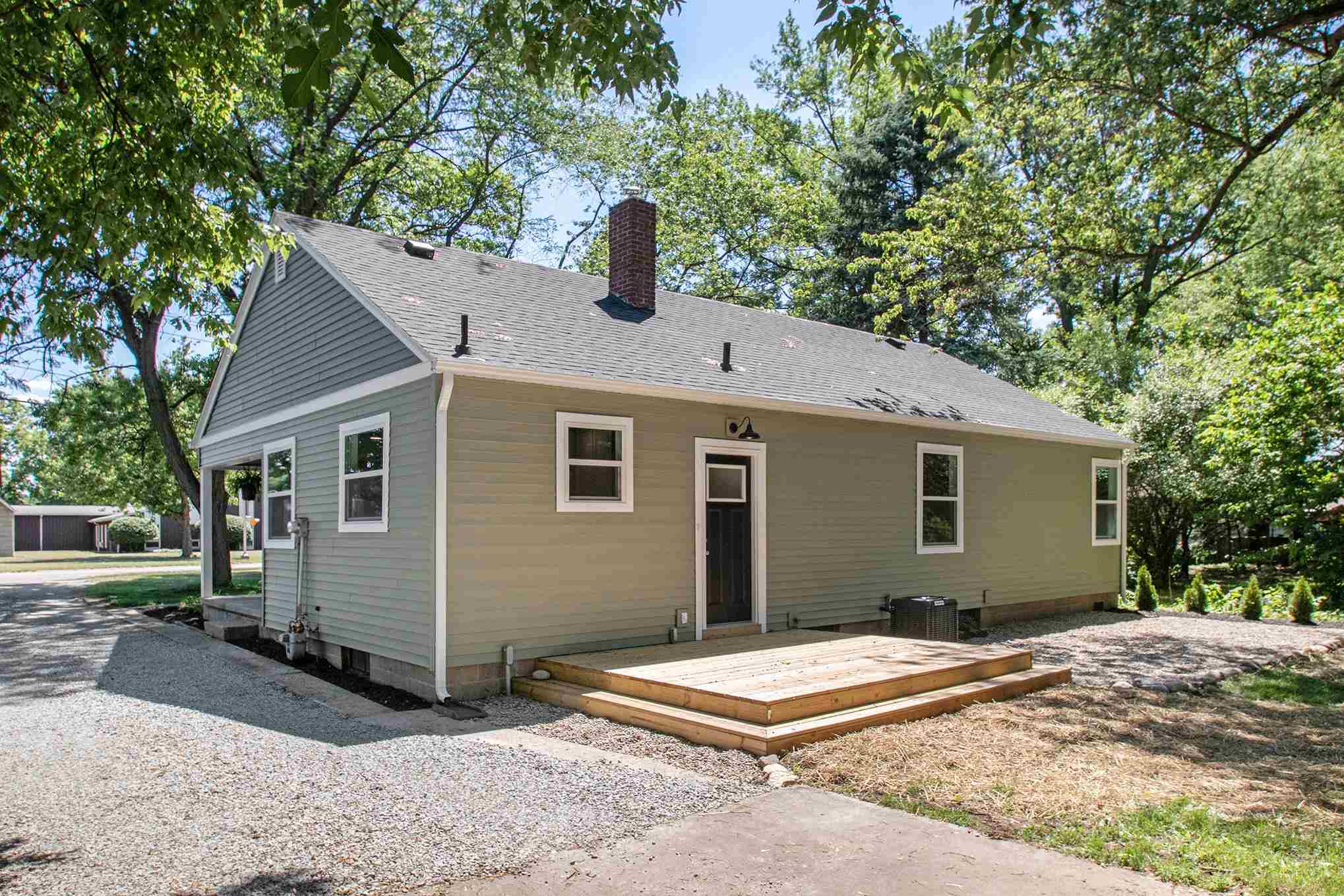 3726 Vistula Road Mishawaka, IN 46544 - Photo 3 of 34 Gallery Image 3