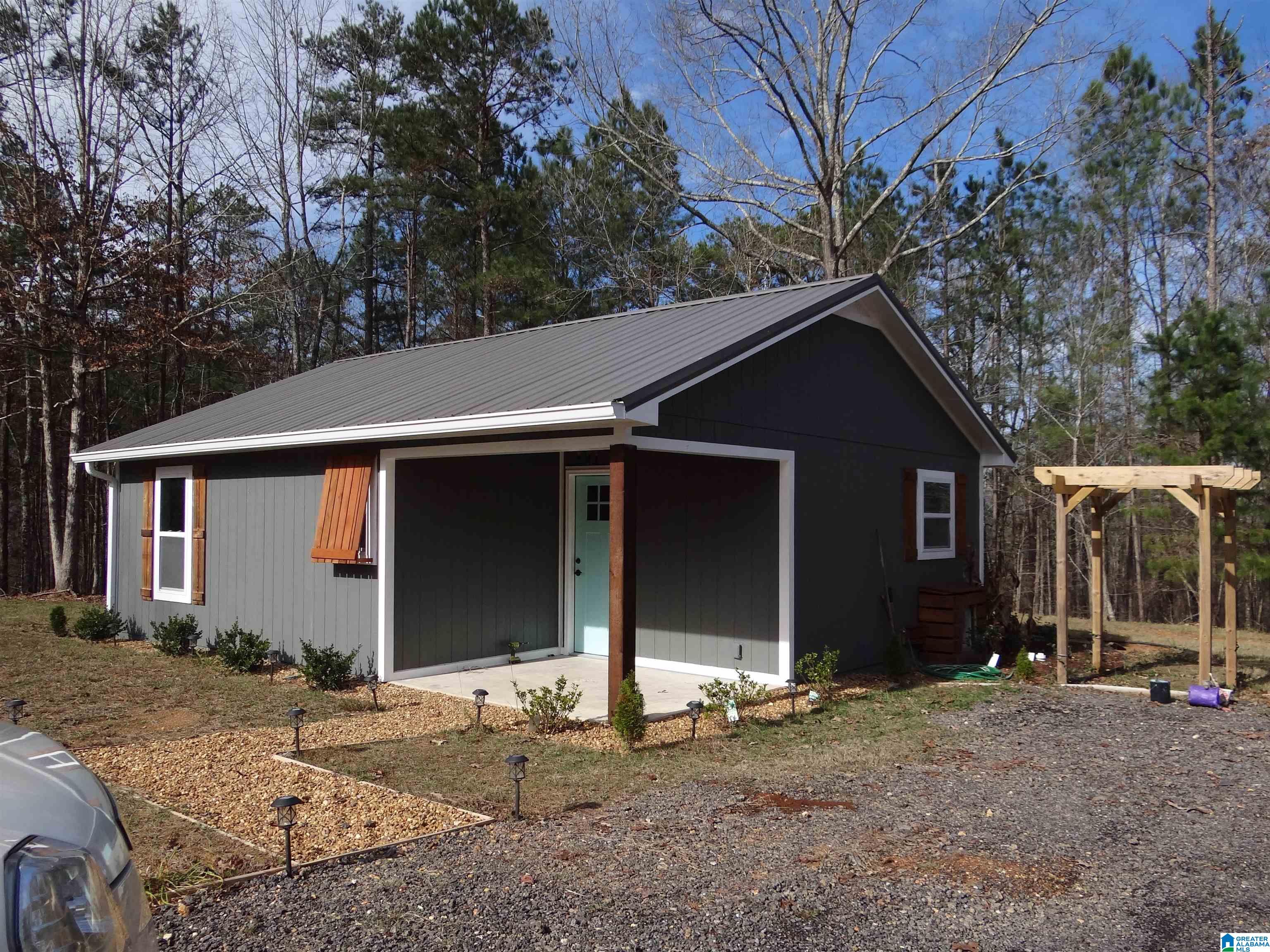 402 Mountain Springs Road Ashville, AL 35953 - Photo 3 of 17
