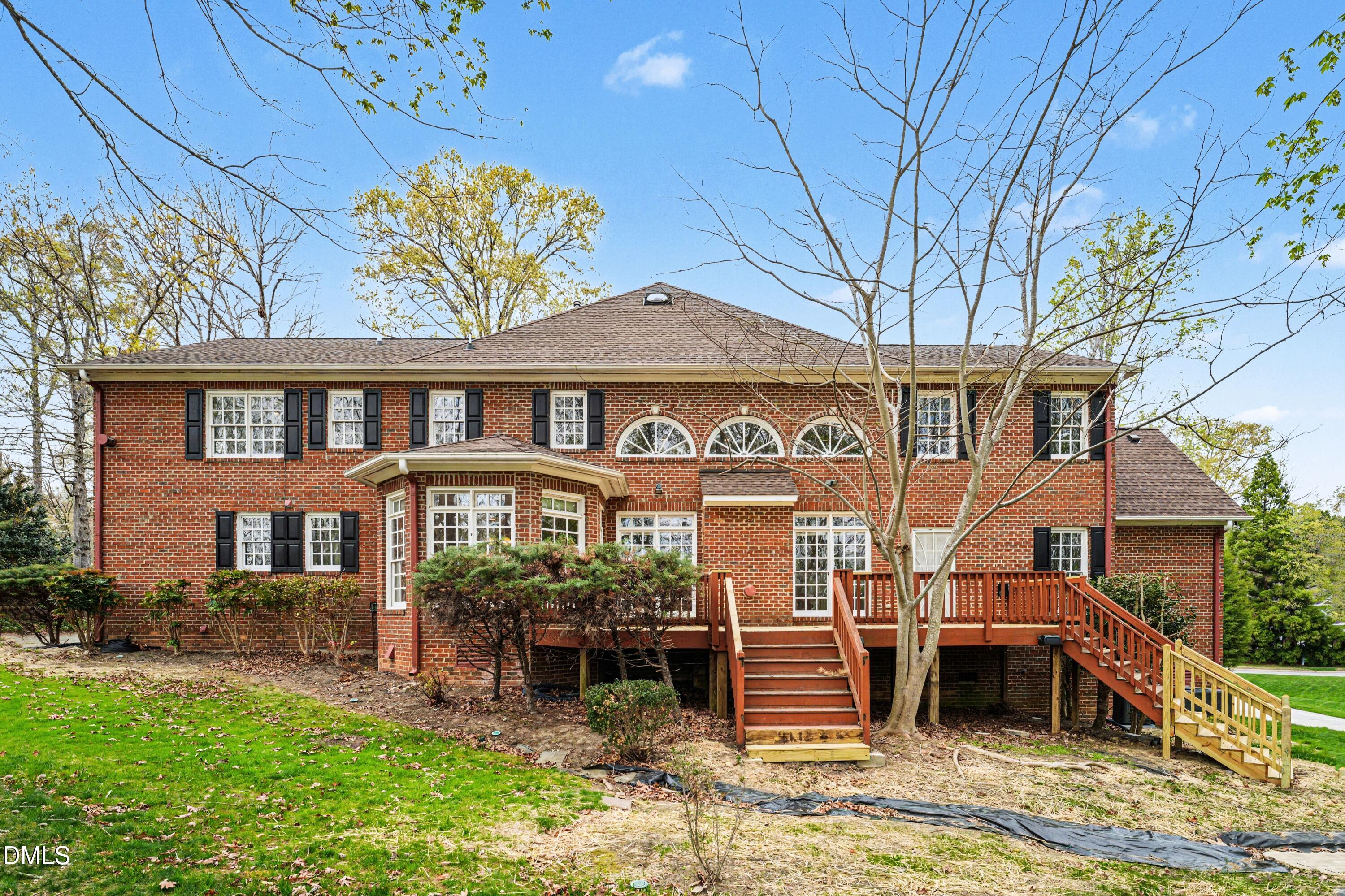 16 Covington Lane Durham, NC 27712 - Photo 5 of 49 005_file_4101