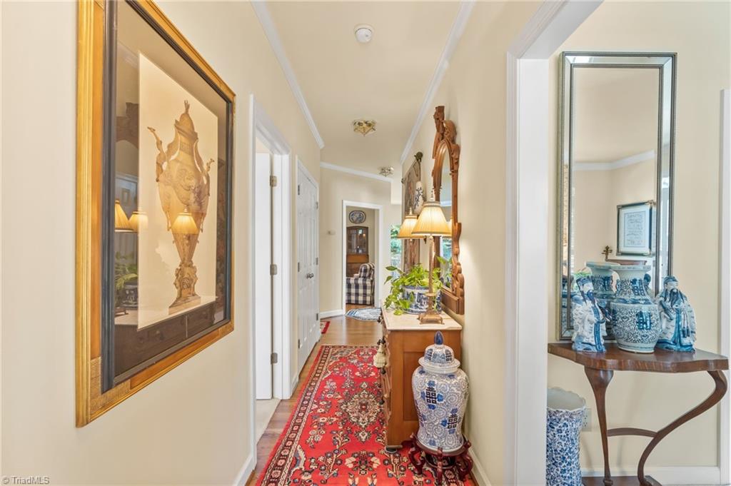 919 Flicker Lane High Point, NC 27262 - Photo 4 of 45 Gallery Image 4
