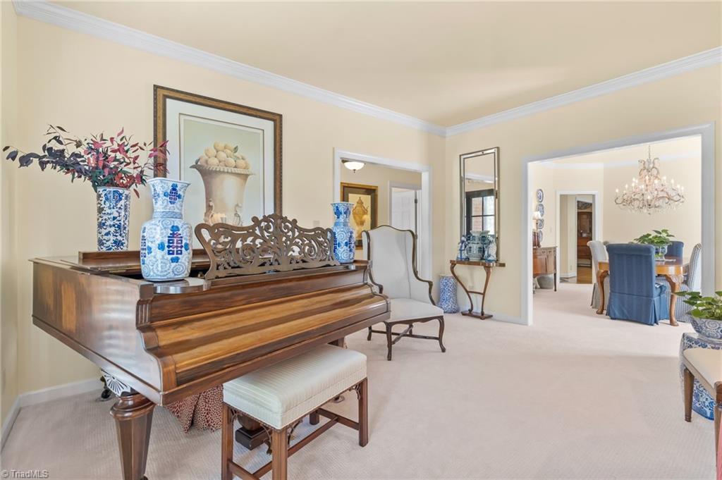 919 Flicker Lane High Point, NC 27262 - Photo 6 of 45 Gallery Image 6