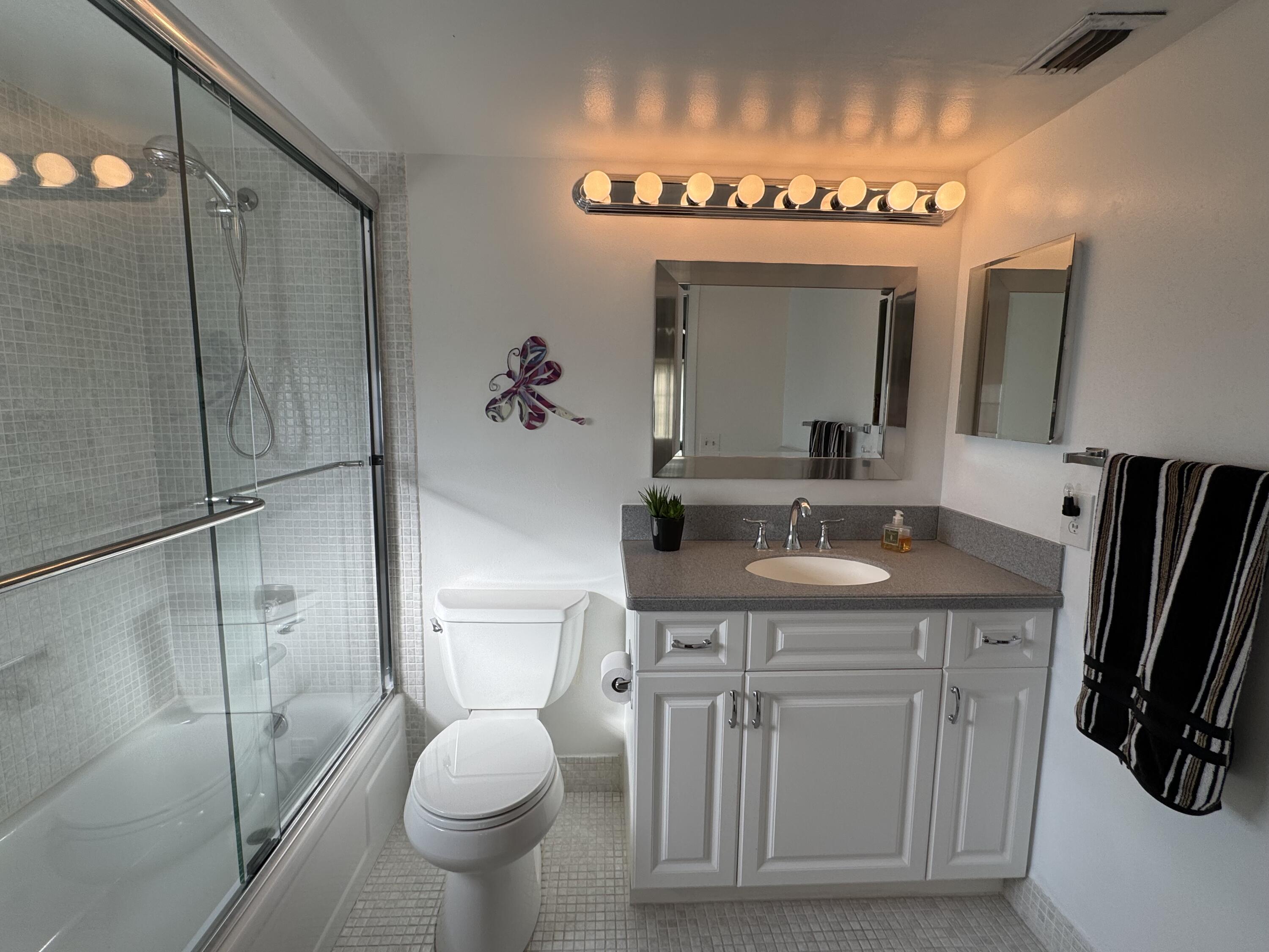 3001 Lincoln A, Unit 3001 Boca Raton, FL 33434 - Photo 21 of 47 IMG_2455