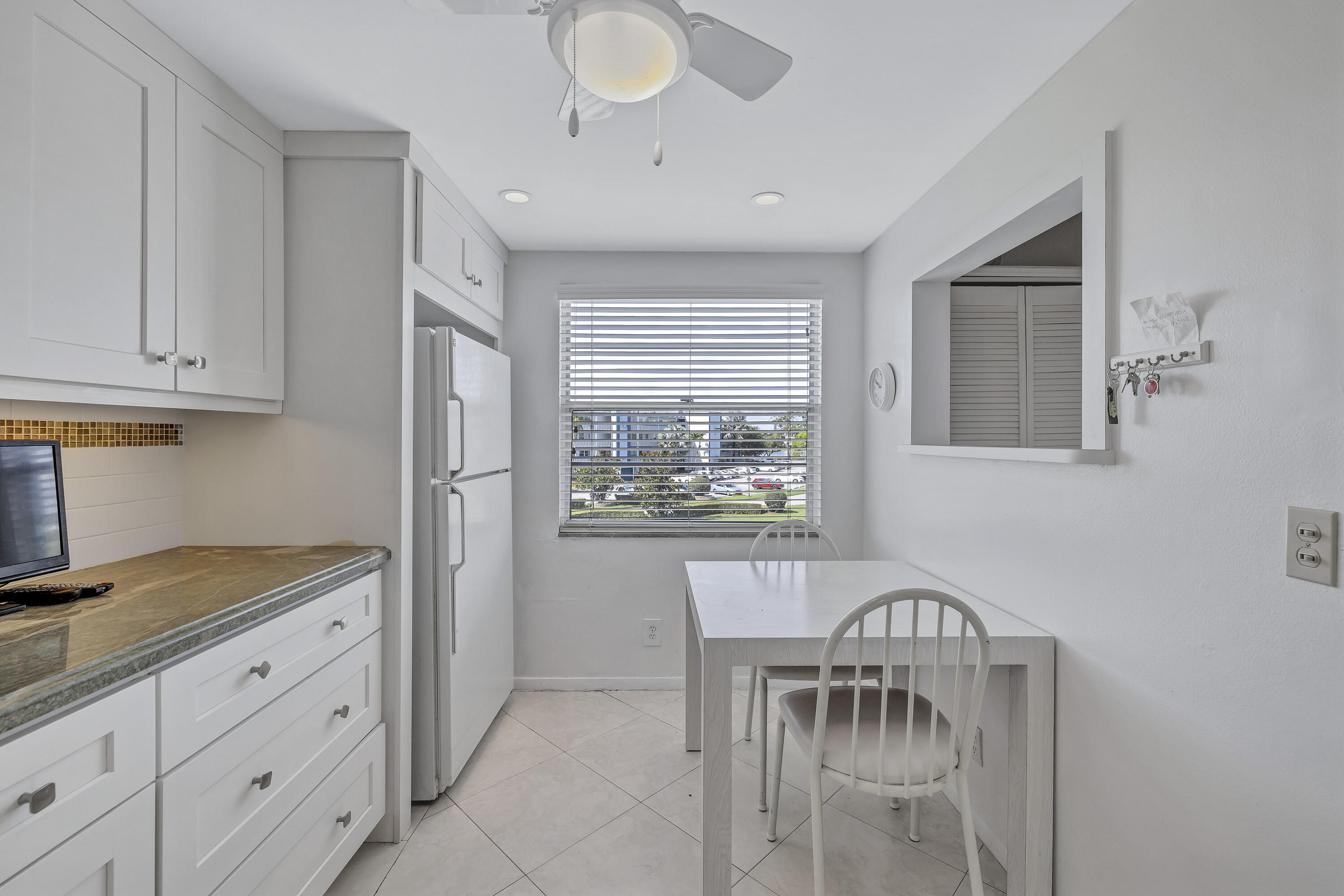 3001 Lincoln A, Unit 3001 Boca Raton, FL 33434 - Photo 5 of 47 3W7A1426