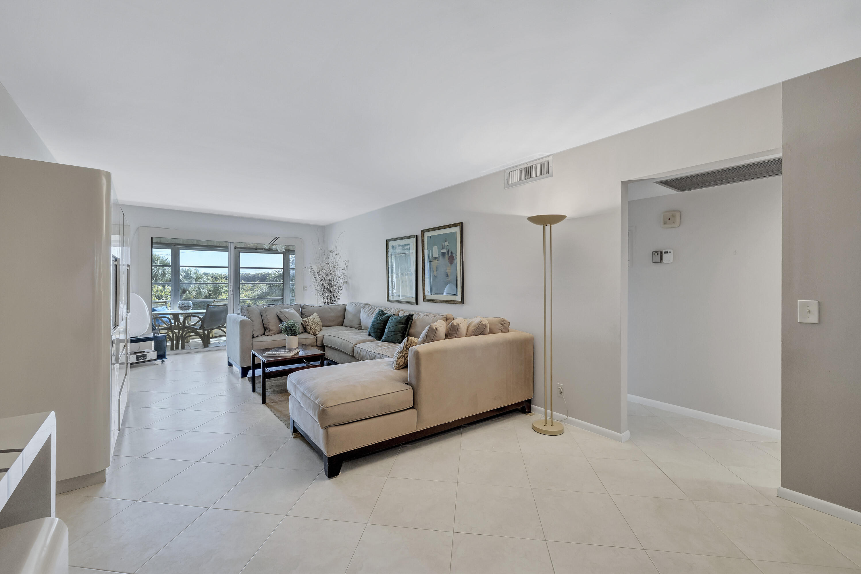 3001 Lincoln A, Unit 3001 Boca Raton, FL 33434 - Photo 7 of 47 3W7A1451