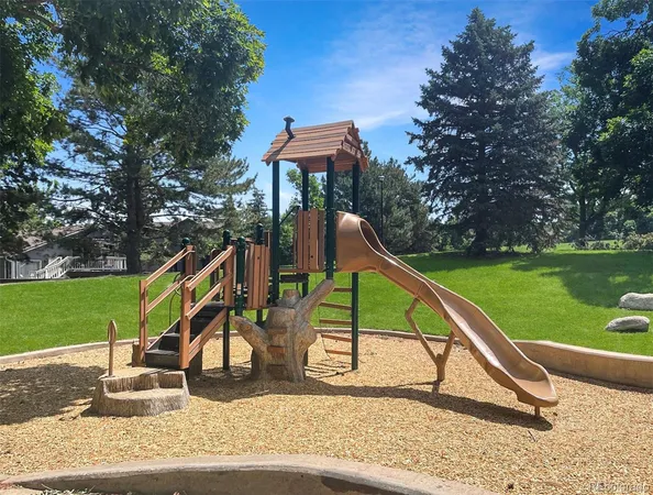 $585,000 | 935 Brittany Way, Highlands Ranch, CO 80126