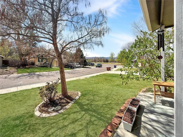 $585,000 | 935 Brittany Way, Highlands Ranch, CO 80126