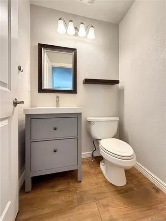 $585,000 | 935 Brittany Way, Highlands Ranch, CO 80126