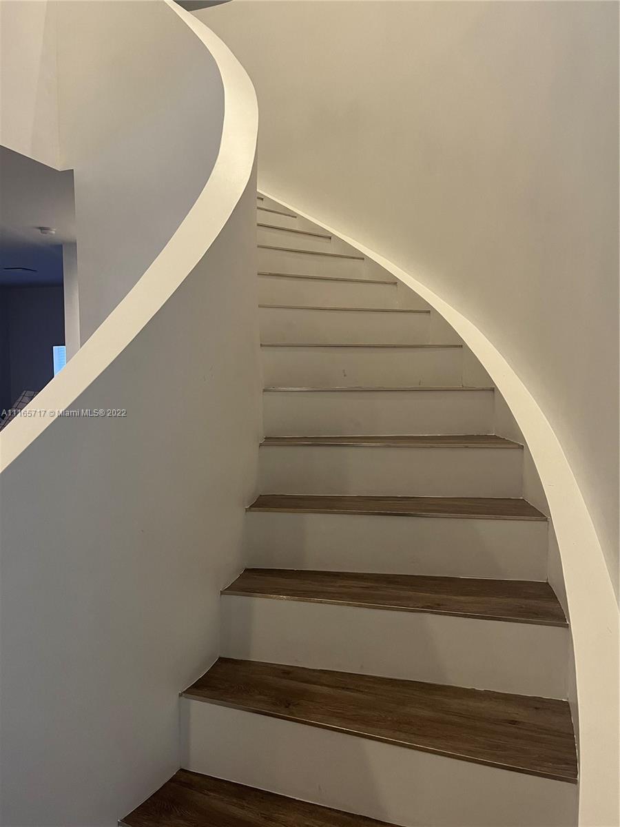 Doral Isles Doral, FL 33178 - Photo 9 of 37 a view of entryway