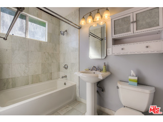1624 Preuss Road Los Angeles, CA 90035 - Photo 13 of 14 Gallery Image 13