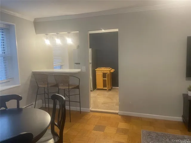 $2,250 | 101 Lincoln Avenue, Unit 3A, Mineola, NY 11501