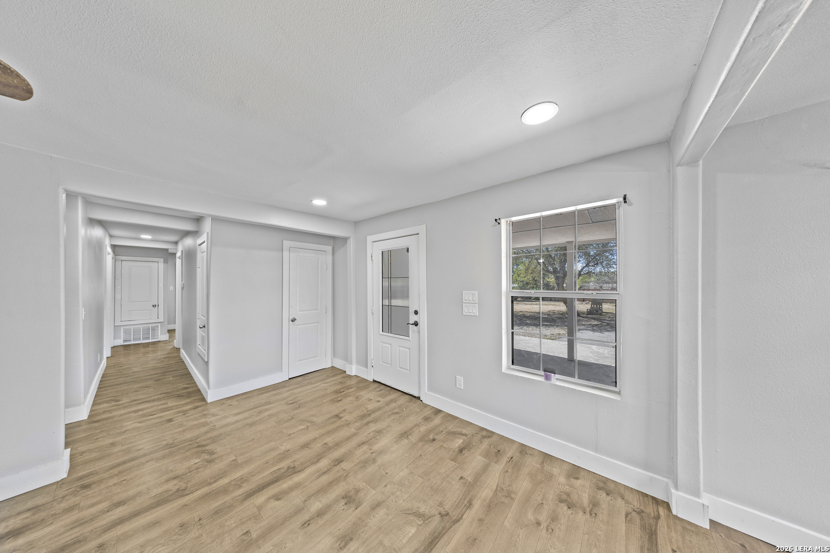 22818 Hickory Shadow Elmendorf, TX 78112 - Photo 8 of 19