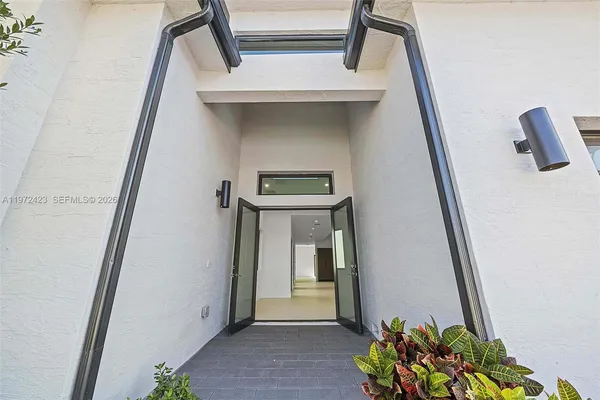 $14,500 | 5718 Ashwood Circle, Unit 5718, Hollywood, FL 33312