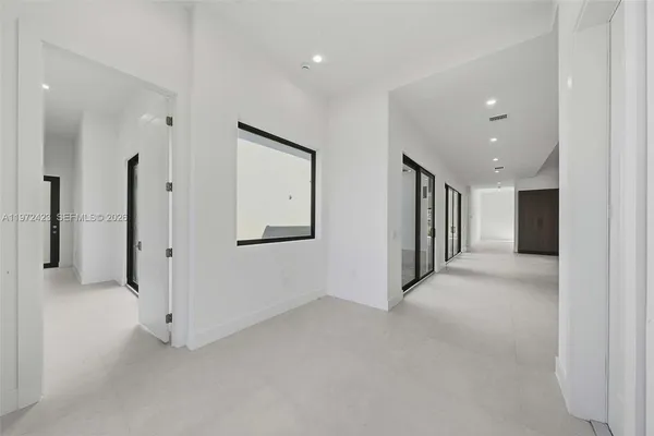 $14,500 | 5718 Ashwood Circle, Unit 5718, Hollywood, FL 33312