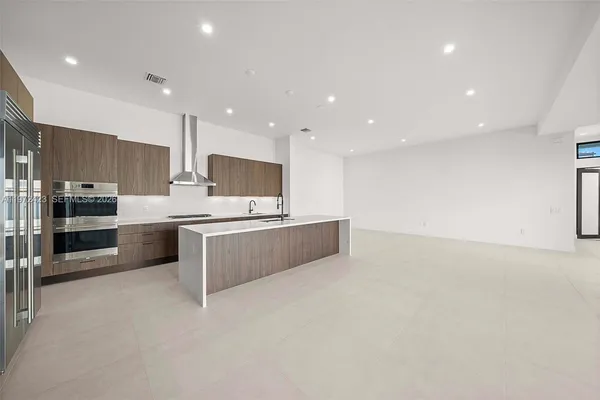 $14,500 | 5718 Ashwood Circle, Unit 5718, Hollywood, FL 33312