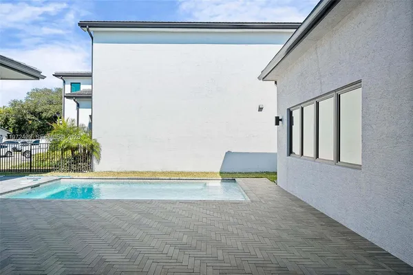 $14,500 | 5718 Ashwood Circle, Unit 5718, Hollywood, FL 33312