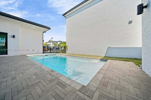 $14,500 | 5718 Ashwood Circle, Unit 5718, Hollywood, FL 33312