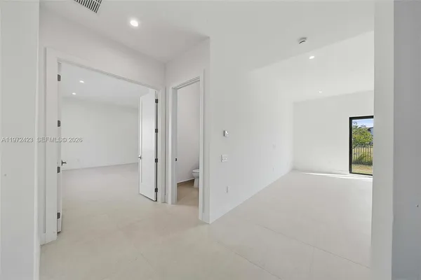 $14,500 | 5718 Ashwood Circle, Unit 5718, Hollywood, FL 33312