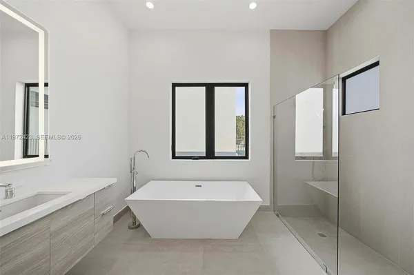 $14,500 | 5718 Ashwood Circle, Unit 5718, Hollywood, FL 33312