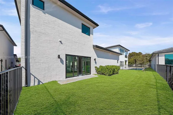 $14,500 | 5718 Ashwood Circle, Unit 5718, Hollywood, FL 33312