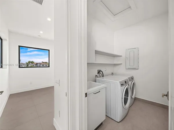 $14,500 | 5718 Ashwood Circle, Unit 5718, Hollywood, FL 33312