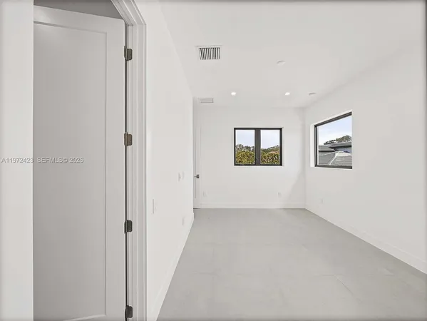 $14,500 | 5718 Ashwood Circle, Unit 5718, Hollywood, FL 33312