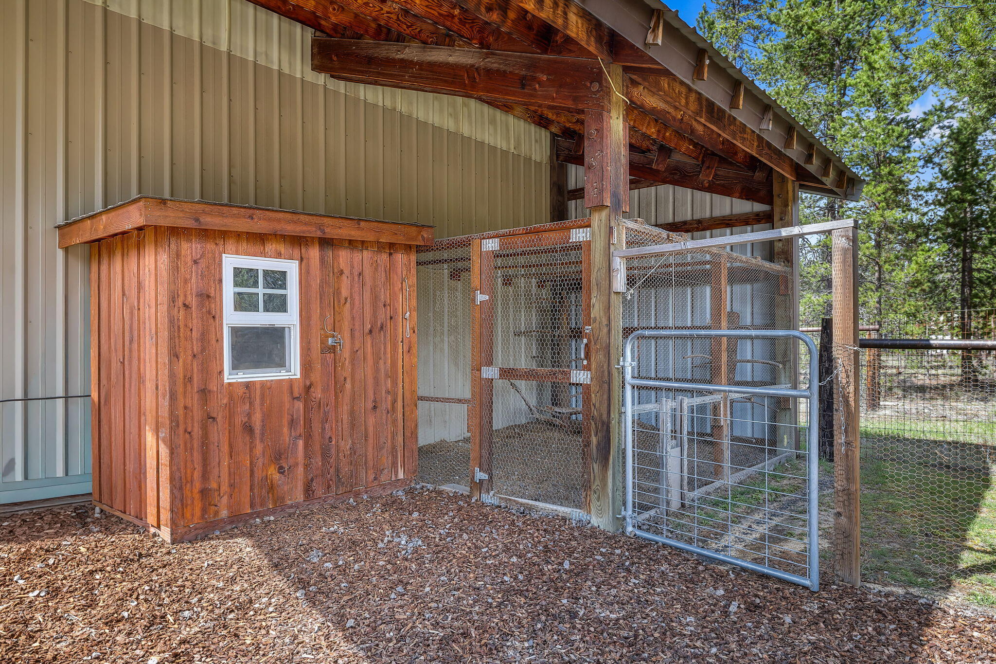 50940 South Huntington Road La Pine, OR 97739 - Photo 41 of 46 Covered chicken run with coop