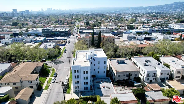 $5,450,000 | 100 North Sycamore Avenue, Los Angeles, CA 90036