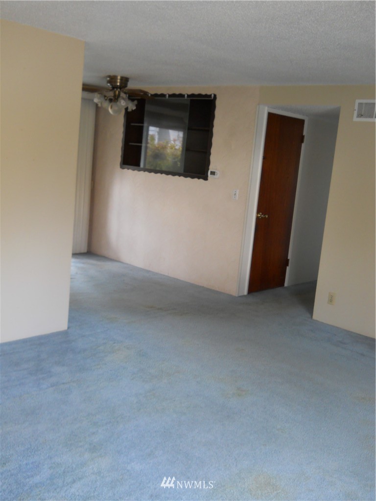 12625 Southeast 168th Street Renton, WA 98058 - Photo 4 of 22 Gallery Image 4