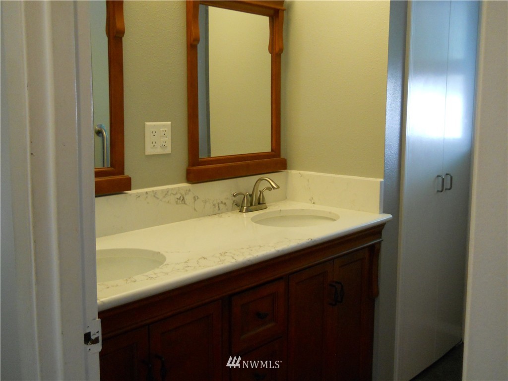 12625 Southeast 168th Street Renton, WA 98058 - Photo 8 of 22 Gallery Image 8