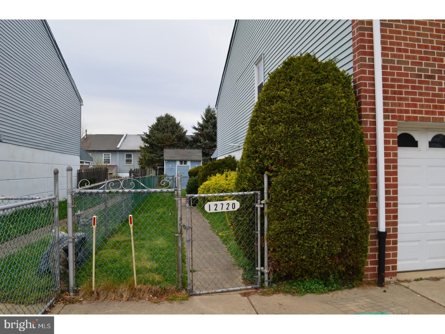 12720 Knights Road Philadelphia, PA 19154 - Photo 3 of 21 Gallery Image 3