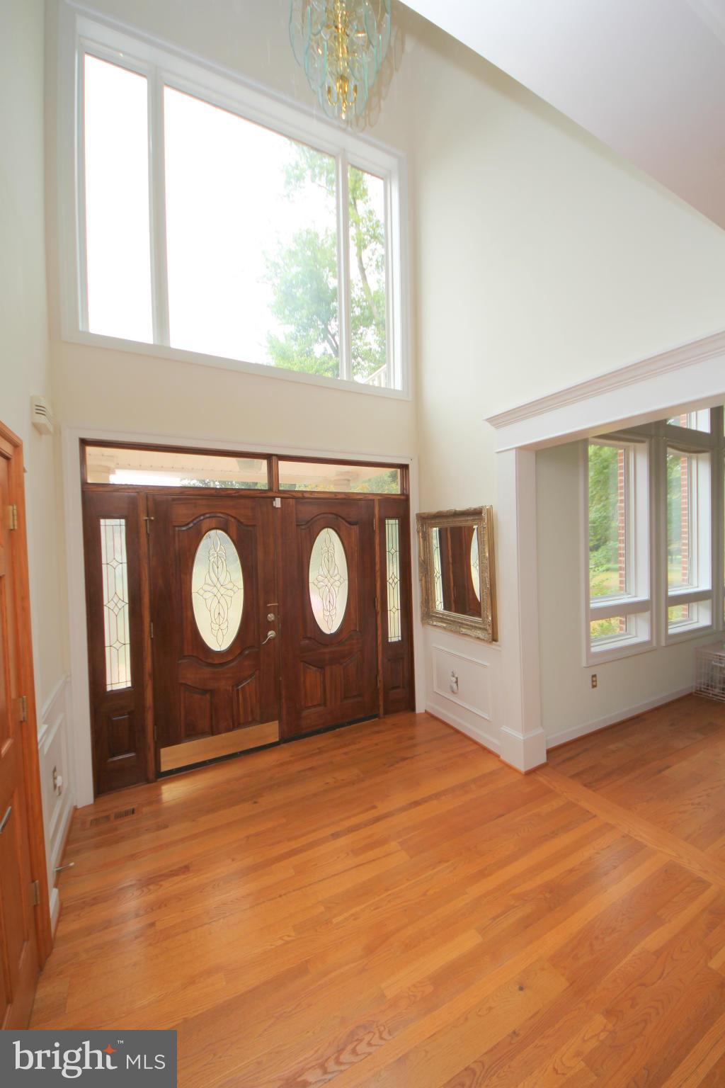 4401 Holly Ridge Road Rockville, MD 20853 - Photo 5 of 30 Entrance Area